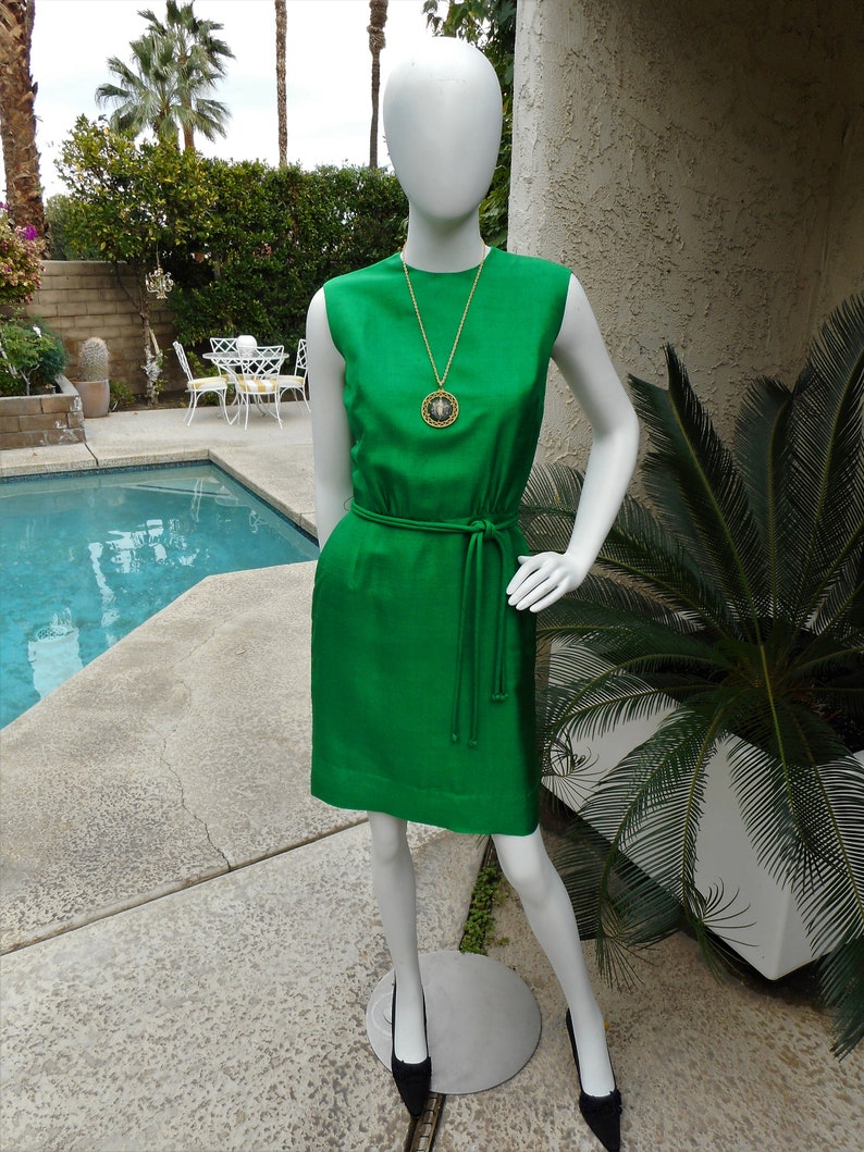 emerald green shift dress uk