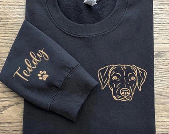 Custom Labrador Embroidered Sweatshirt Dog Name, Personalized Labrador Name Crewneck – Forever Loved, Dog Mom Gift, Pet Memorial Apparel