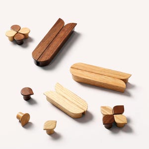 Oak Drawer Pulls – Antique Brass Wood Handle for Kitchen Cabinets & Drawers