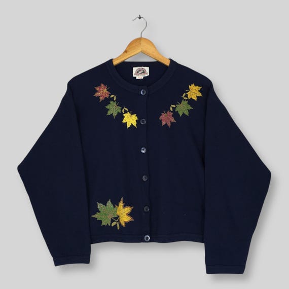 Vintage Northern Woods Canada Button Sweatshirt Medium Northern Woods Maple Leaves Embroidered Sweater Northern Canada Crop Jumper Size M