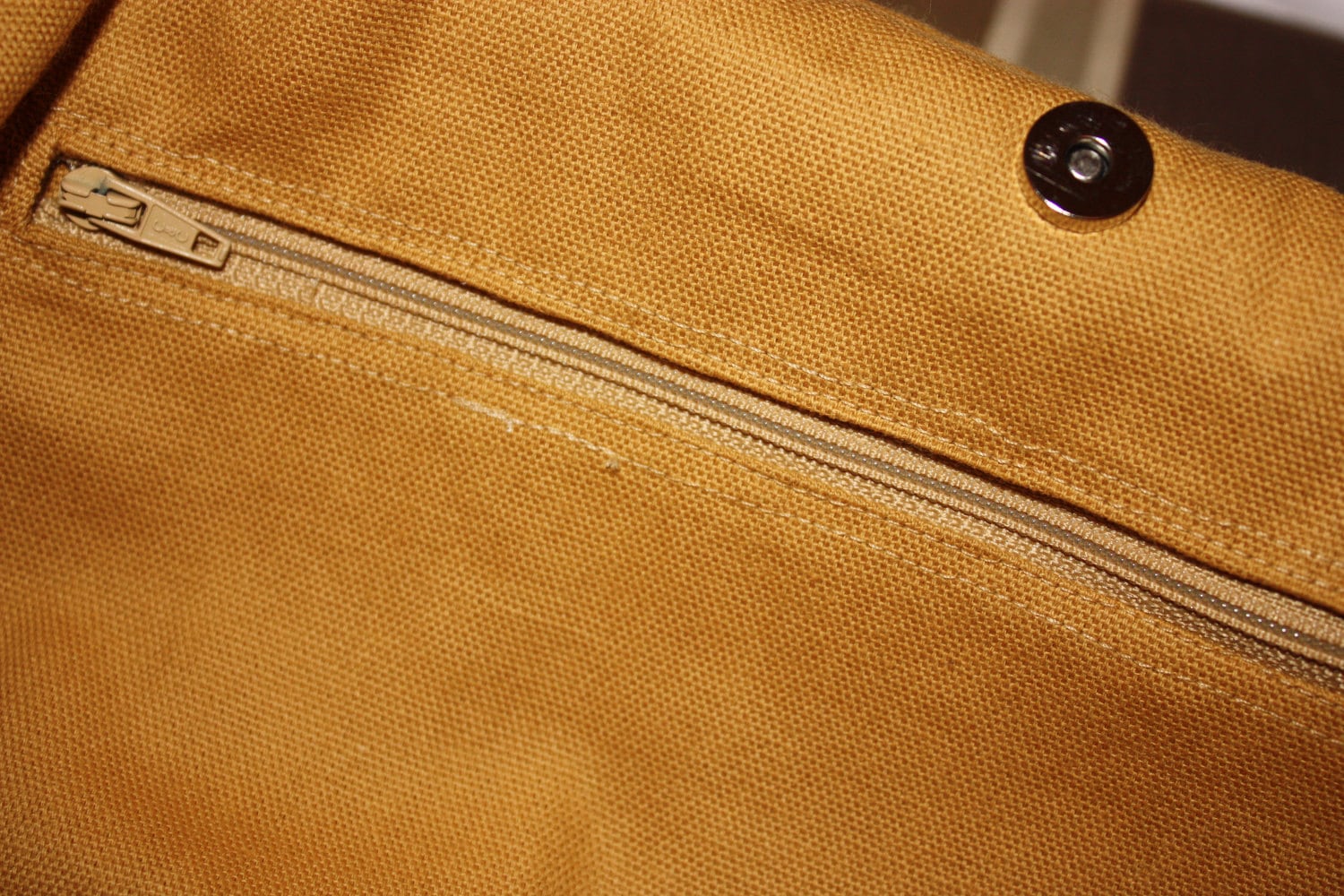 hobo messenger crossbody bag