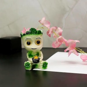 Maceta de Baby Groot / Maceta única para suculentas / Decoración de escritorio de Guardianes de la Galaxia / Regalo para fans de Marvel