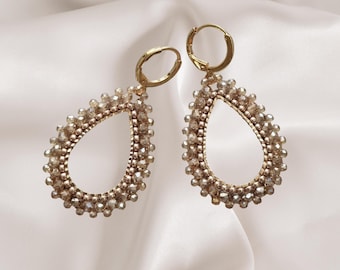 Pendientes Artesa champán I Pendientes de perlas cosidos a mano hechos con Miyuki y cuentas de vidrio tallado con ganchos / tachuelas de acero inoxidable