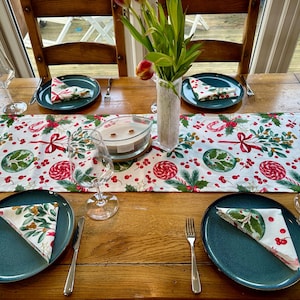 Caminos de mesa navideños hechos a mano, juego de comedor con bastones de caramelo y acebo, decoración navideña clásica roja y verde
