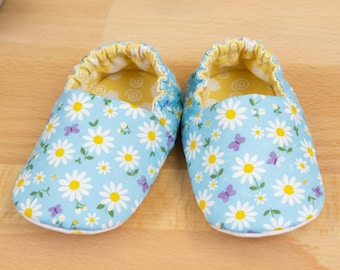 Baby Shoe Sewing Pattern, Newborn Slippers (PDF Instant Download)