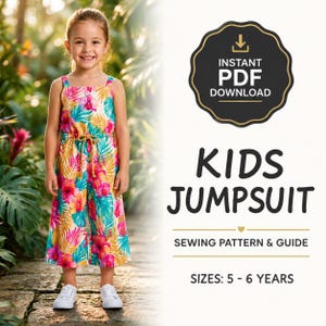 Può includere: Una tuta senza maniche con una vivace stampa tropicale di foglie di palma e fiori di ibisco rosa, gialli e turchesi. Il testo recita: INSTANT PDF DOWNLOAD, KIDS JUMPSUIT, SEWING PATTERN & GUIDE, SIZES: 5 - 6 YEARS.