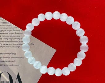 White Crystal Bracelet Handmade with Ancient Knotting Art – Meaningful Healing Jewelry, Adjustable String, Mindful Gift