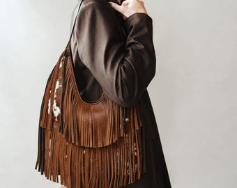Bolso de hombro con flecos de piel de vaca hecho a mano - Bolso estilo hobo de piel estilo western - Bolso bohemio con estampado de vaca