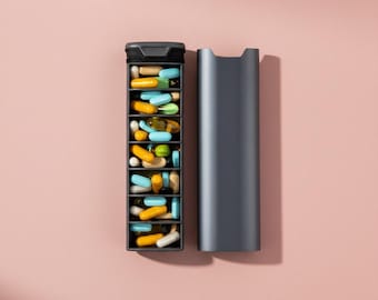 Aluminium wekelijkse pillendoos voor op reis en thuis | Stijlvolle compacte pillendoos Duurzame pillendoos op zak met weekvakken