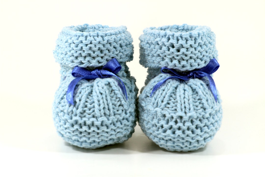 Knitted Baby Shoes Pattern With Ribbon in the Size 3 6 Months Baby ...