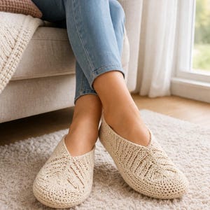 Ladies Slipper Socks Knitting Pattern: Adult Slippers Tutorial (PDF Pattern)