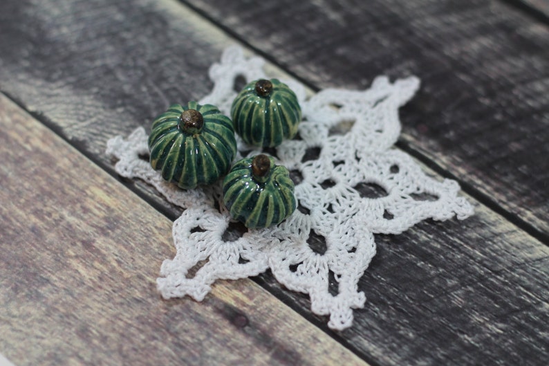 Christmas ornaments Crocheted Star Snowflake PDF Hand crochets Star Snowflake Tutorial, Snowflake Patterns image 3