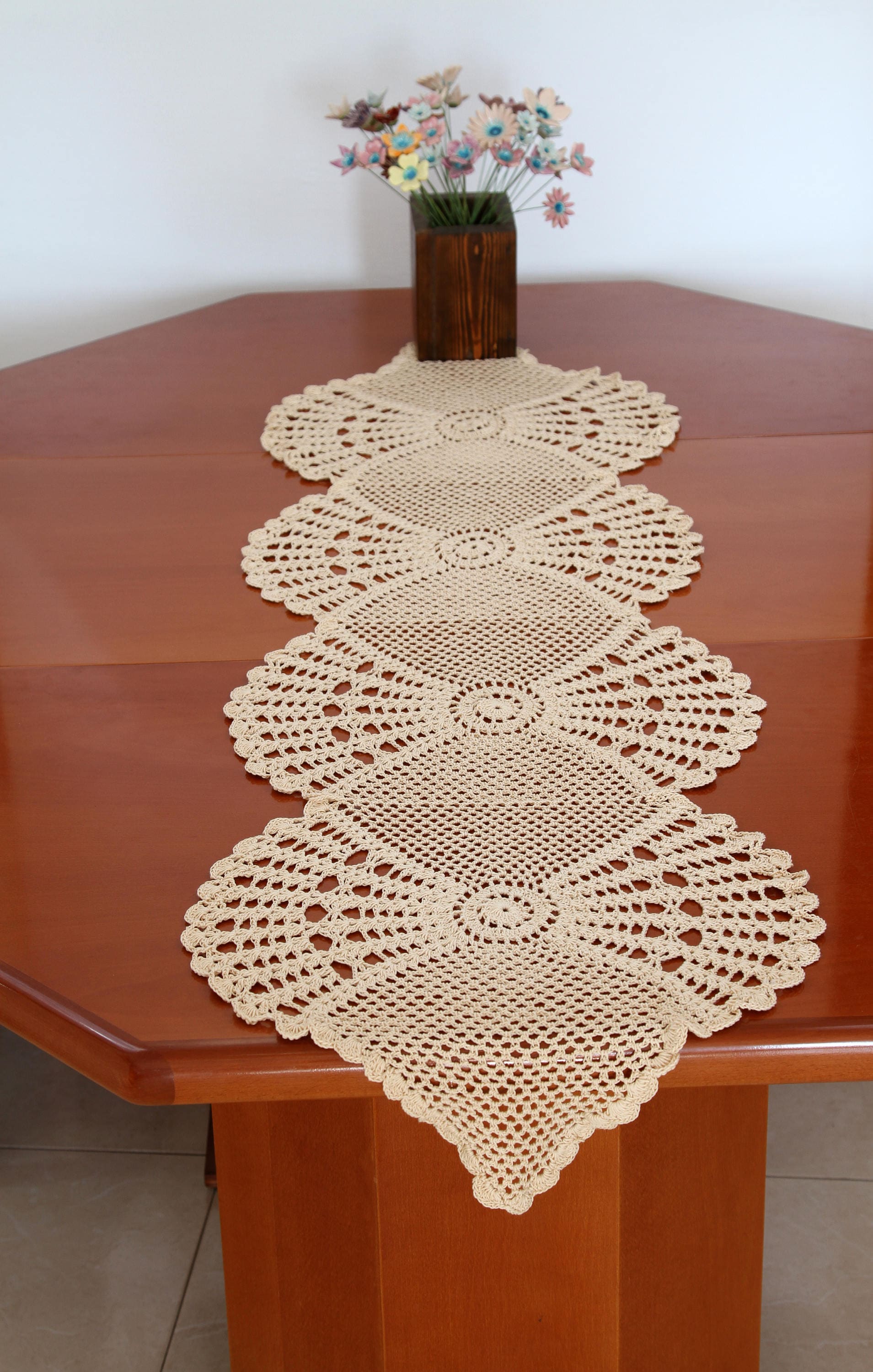 かぎ針テーブルランナー テーブルランナーのパターン かぎ針編みのテーブルランナー PDF 説明書