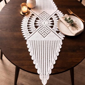 かぎ針編みテーブルランナー、かぎ針編みテーブルドイリー、ドイリーランナー、センターピース、レースランナー、ホームデコレーション、かぎ針編みテーブルランナーのパターン、編み方説明書
