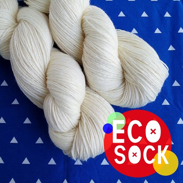 Undyed Eco Sock Yarn, Organic / Eco Superwash Merino & Nylon/Recycled Nylon, 3 ply fingering , 425yd / 115g - MULTIPLES DISCOUNT