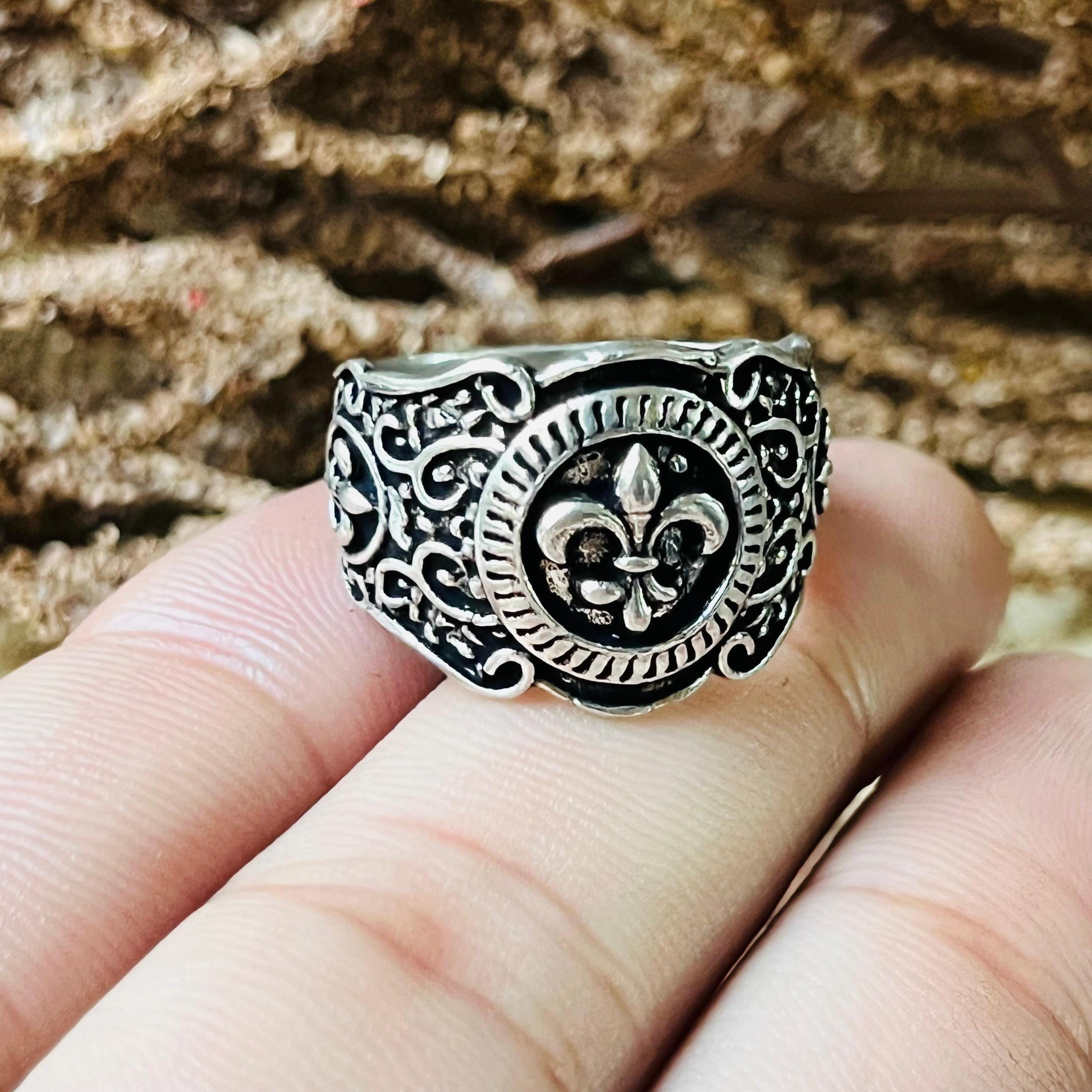 Fleur De Lis Signet Ring | Chunky Silver Ring | Heraldic Symbol