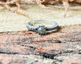Minimalist Labradorite Ring, Dainty Silver Stone Ring, 925 Sterling Silver Jewelry Gift For Her, Boho Labradorite Ring