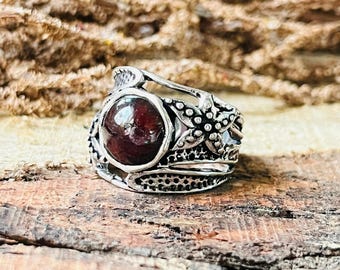 Ornate Garnet Ring, Vintage Silver Statement Ring, Floral Band Ring, 925 Sterling Silver Jewelry, Gift for Her, Bold Antique  Garnet Ring