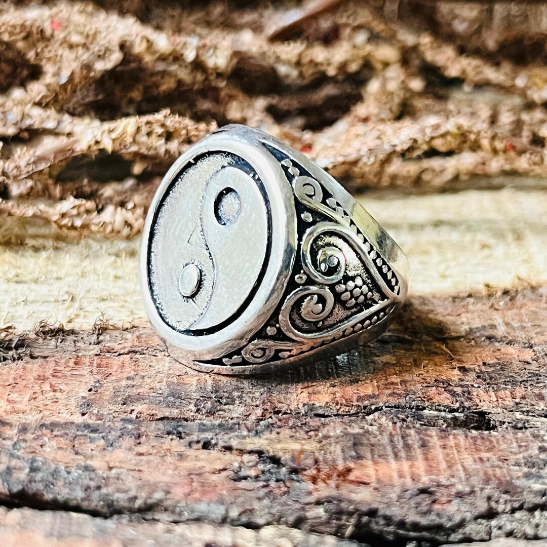 Yin Yang Signet Ring, Chunky Silver Ring, Spiritual Ring, 925 Sterling ...