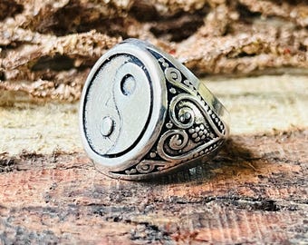 Yin Yang Signet Ring, Chunky Silver Ring, Spiritual  Ring, 925 Sterling Silver Ring, Statement Men Jewelry, Taoist Balance Ring