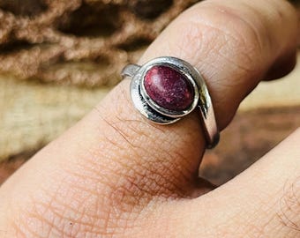 Ruby Silver Ring, Minimal Statement Ring, Vintage  925 Sterling Silver Ring, Gift For Her, Classic Red Ruby Jewelry