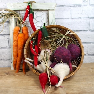 Needle felted garden veggies, bowl fillers or kitchen decor, carrot bunch, beet, turnips, peppers, radish, felt food, vegetable garden