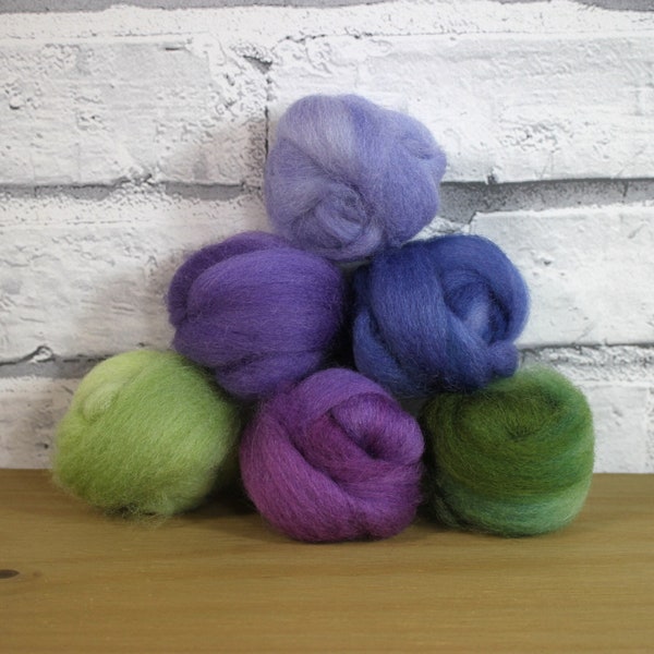 Petits pains laineux dans des champs de lavande, assortiment de mèches de laine, 6 pièces de fibres teintes à la main, fournitures pour le feutrage à l'aiguille 1,5 oz violet ombre, tons gradués