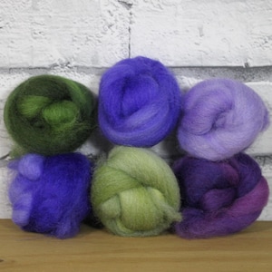 Wooly Buns in Lavender Fields, wool roving assortment, 6 piece hand dyed fiber, needle felting supplies 1.5 oz purple ombre, graduated tones