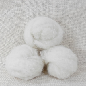 Needle felting wool batting in White, wool batting, felting supplies, fleece batting in White, ecru wool, wool for spinning,
