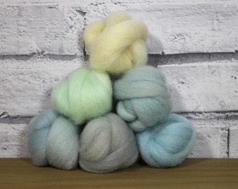 Wooly Buns in Mountain Breeze, wool roving assortment 6 piece hand dyed fiber, needle felting supplies, 1.5 oz blue gray, graduated wool top
