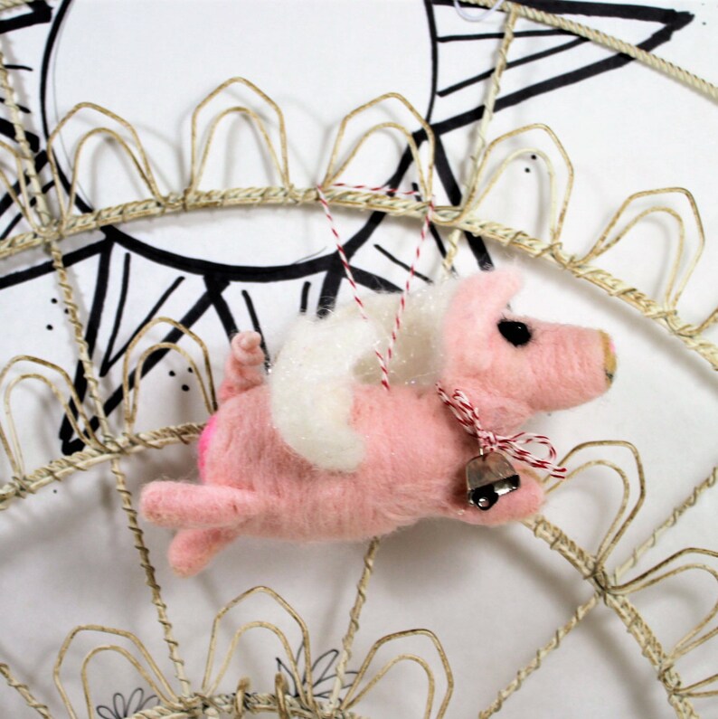 miniature pink when pigs fly heart Needle felted pig ornament when pigs fly ornament perfect for pig lovers Curly Furr ornament