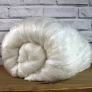 Art batts, Wooly Batts for spinnning, Glistening Snow hand carded wool, needle felting supplies, Polworth, spin your own batt, DIY fiber