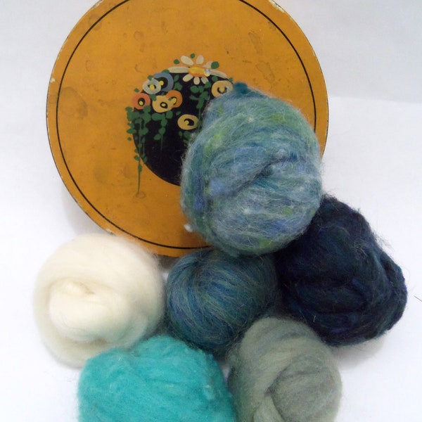 Wool roving loose assortment in Deep Sea for needle felting or spinning, 1.5 oz Wooly Buns