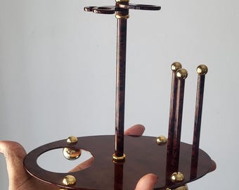 Portes-Pipes vintage Mid- century/ Présentoir à pipe en résine imitation écaille et laiton.Année 1959, décor bureau