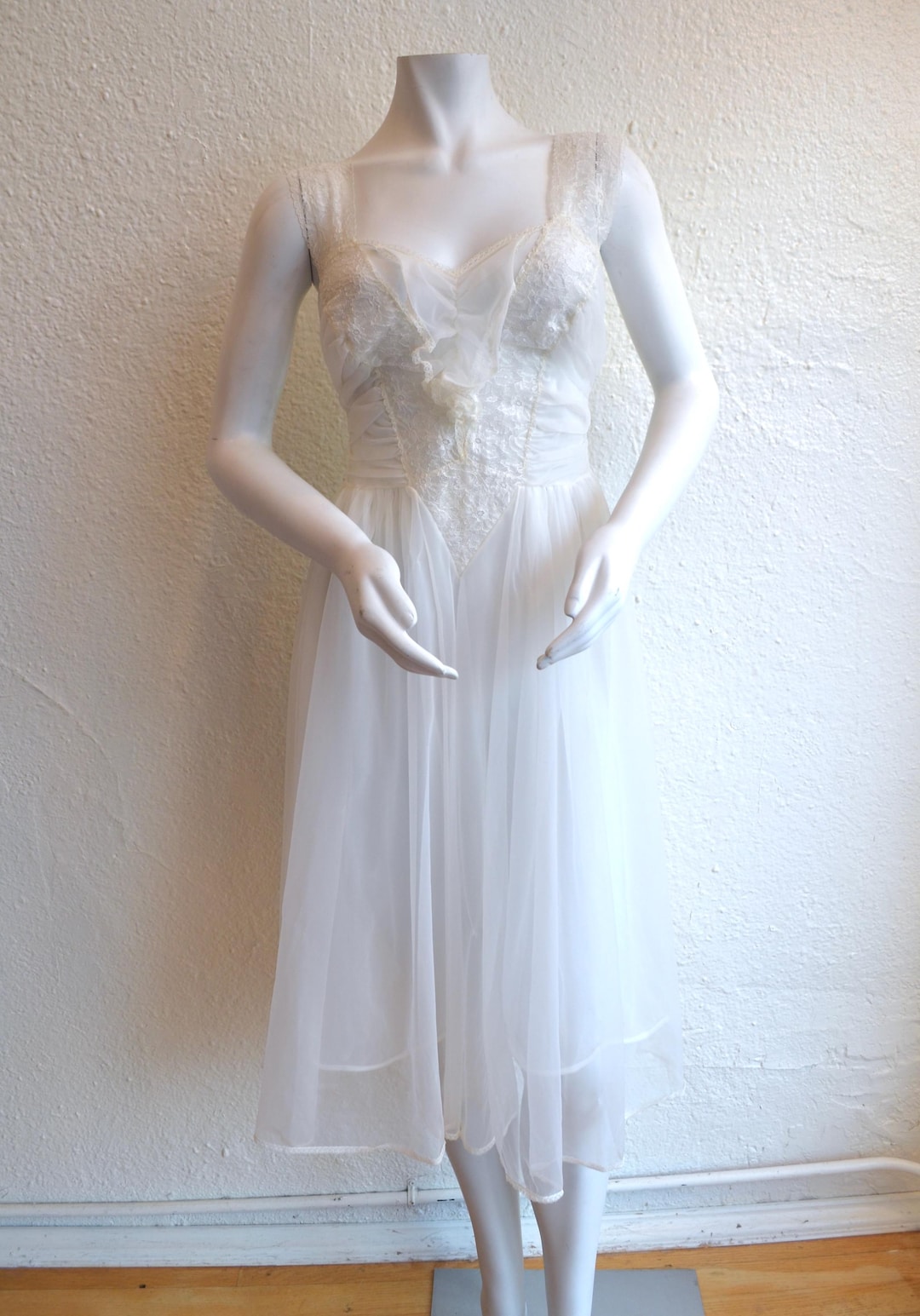 1950s Schiaparelli Peignoir Nightie Nightgown XXS/XS - Etsy