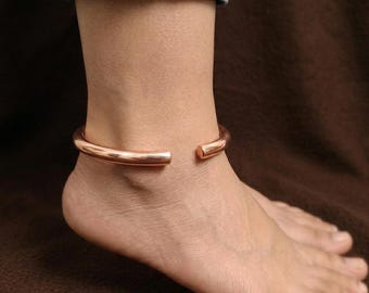 Bracelet de cheville réglable en cuivre, 4 g 6 g 8 g d'épaisseur, bracelet de cheville en cuivre massif, manchette ouverte, bijoux de pied torc, kada lourd en cuivre pur, cadeau pour elle