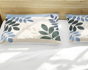 Fronha de algodão com estampa de folhas azuis escandinavas - Capa de cama minimalista nórdica com inspiração botânica e decoração inspirada na natureza.