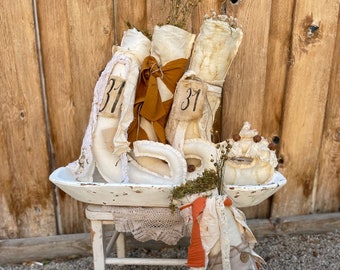 Primitive Witch Boot Shoe, witch Halloween Decor, Farmhouse witch Fall Decorations, Rustic Halloween Decor, Witch Ladder Decor, grungy witch