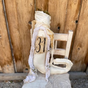 Halloween Witch Boots, White Witch Boots, Halloween Decor, Primitive Witch Shoes, Primitive Witch, Halloween Tiered Tray, prim witch boot