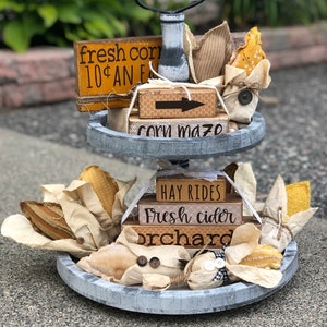 Harvest Tray Decor, Fall corn Tiered Tray Set, rustic country corn ears fabric corn decor, mini ears of corn, thanksgiving corn on the cob