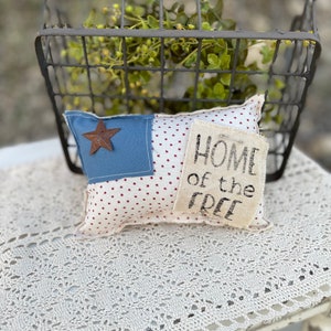 Primitive Americana Flags, Patriotic Flags, July 4th Tiered Tray Decor, Mini Flag Bowl fillers, Patriotic Bowl Fillers Pillow Ornies