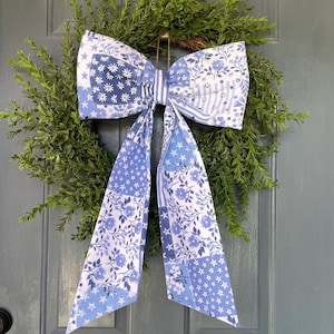 Lazo acolchado grande de patchwork para coser, lazo para corona del 4 de julio, lazo azul de patchwork con la bandera estadounidense para puerta de verano, lazo de tela azul acolchado extragrande