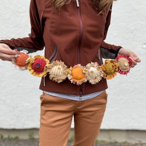 Sunflower Tiered Tray Decor, Farmhouse Sunflower, primitive sunflowers, grungy sunflower garland, sunflower banner, sunflower bowl filler