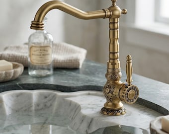 Antyczny mosiężny kran do umywalki z grawerowanym mieszaczem łazienkowym, zabytkowy luksusowy kran do umywalki z kwiatowym wzorem