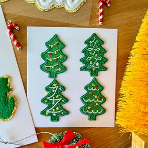 Adesivi per albero di Natale scintillanti - Quattro adesivi per albero di Natale ricamati - Toppe natalizie rosse, verdi e dorate - Maglione brutto natalizio - Regalo