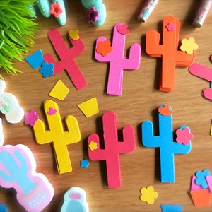 Coriandoli di cactus Saguaro - Lotto di 25 fustelle di cactus colorate personalizzate, più vasi e piccoli fiori - Fustelle di carta per cactus - Decorazioni Fiesta - Messico - Sud-ovest