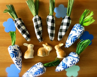Mini Fabric Easter Carrots-4 Small Carrots Set-Blue Floral or B&W Plaid Cloth Carrots-Bunny Food-Spring Crafting-Spring Wreath-Easter Basket