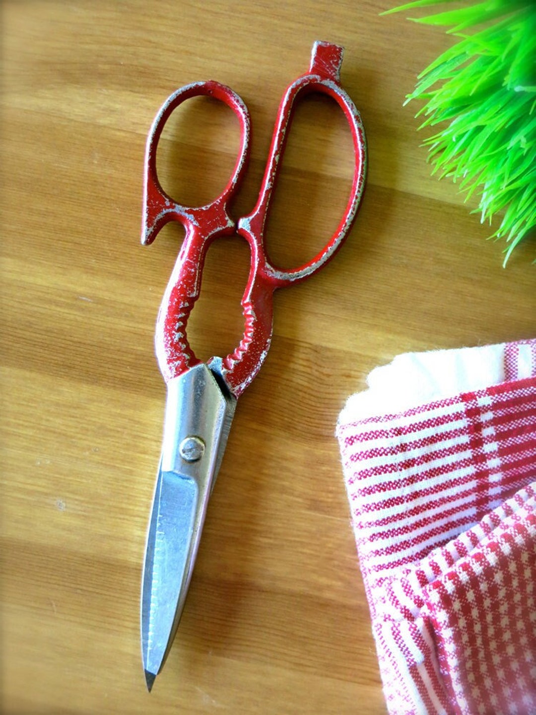 Vintage Red Handled Kitchen Utility Scissors/Shears with Bottle Opener