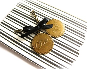 French Oui Non Round Charms Necklace-Bronze, Gold, or Silver French Words Charms-Paris-France Charm Necklace-Travel Charms-Gold Disc Jewelry