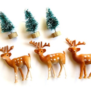 Mini Plastic Deer-Lot of 3 Small Forest Deer w/ Antlers-Tiny Christmas Reindeer-Winter Terrariums-Putz House-Holiday Village-Retro Reindeer